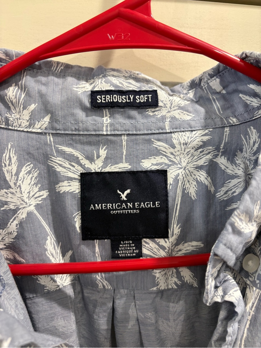 American Eagle Outfitters Light Blue Palm-Print Button-Down Shirt - Picture 2 of 4